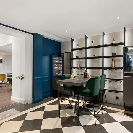 オテル ル ロワイヤル リヴ ゴーシュ ホテル 3*