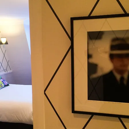 オテル ル ロワイヤル リヴ ゴーシュ 3*