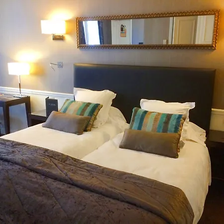 オテル ル ロワイヤル リヴ ゴーシュ 3*