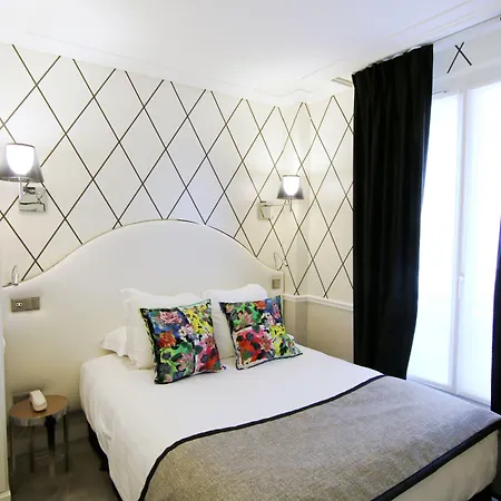 オテル ル ロワイヤル リヴ ゴーシュ 3*