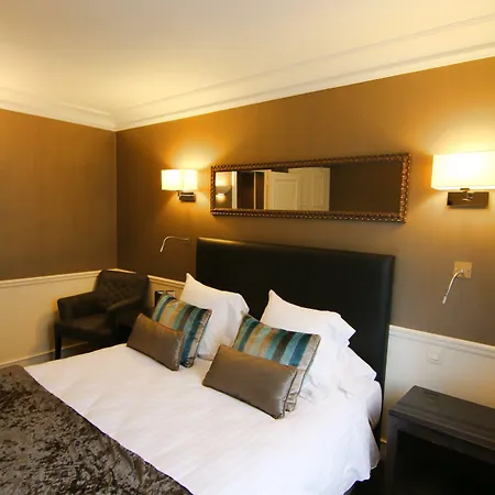 オテル ル ロワイヤル リヴ ゴーシュ 3*