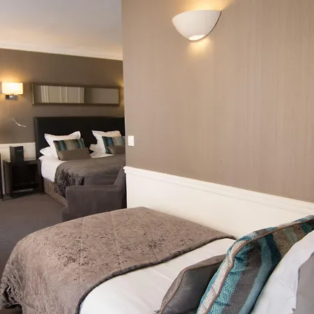 ホテル オテル ル ロワイヤル リヴ ゴーシュ 3*