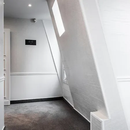 オテル ル ロワイヤル リヴ ゴーシュ 3* パリ