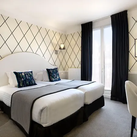 ホテル オテル ル ロワイヤル リヴ ゴーシュ 3*