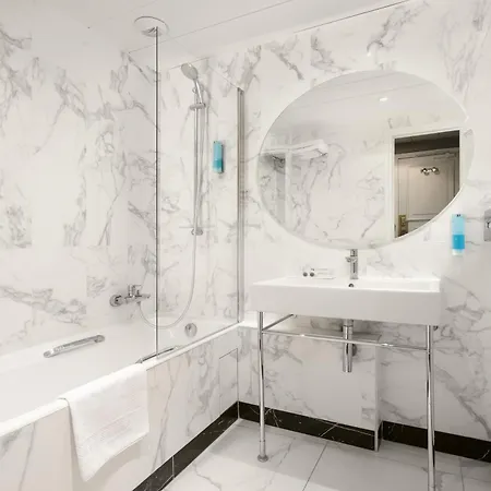 Le Royal Rive Gauche Отель