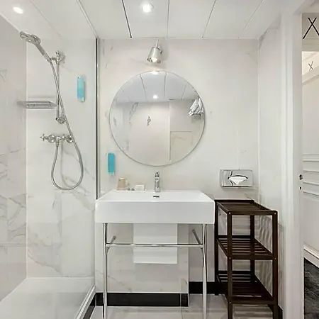 Le Royal Rive Gauche Hotel 3*