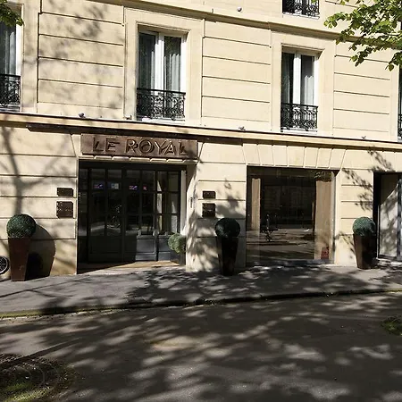Le Royal Rive Gauche Hotel 3*