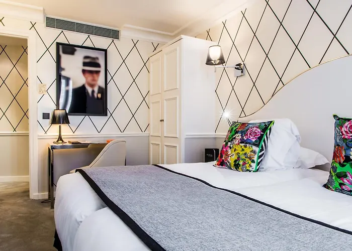 Le Royal Rive Gauche Hotel 3*