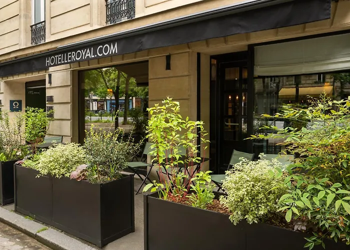 Le Royal Rive Gauche 3*