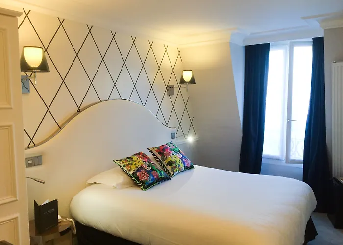 Hotel Le Royal Rive Gauche 3*