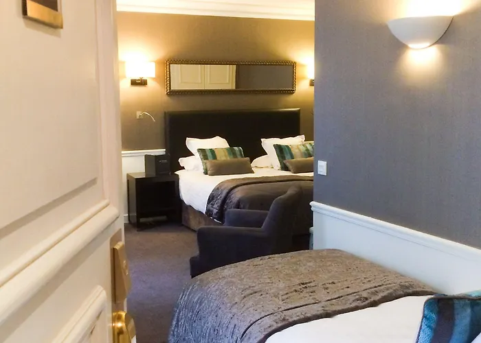 Le Royal Rive Gauche 3*