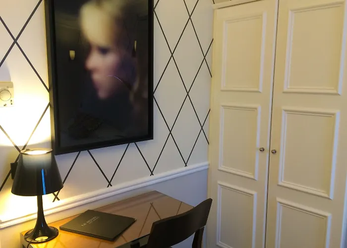 Hotel Le Royal Rive Gauche 3*