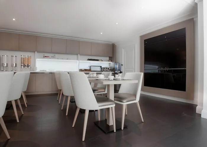Le Royal Rive Gauche Otel