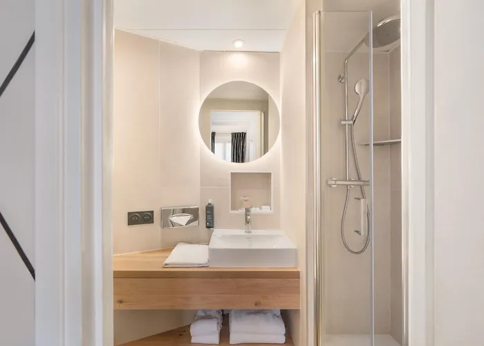 Le Royal Rive Gauche Hotel 3*
