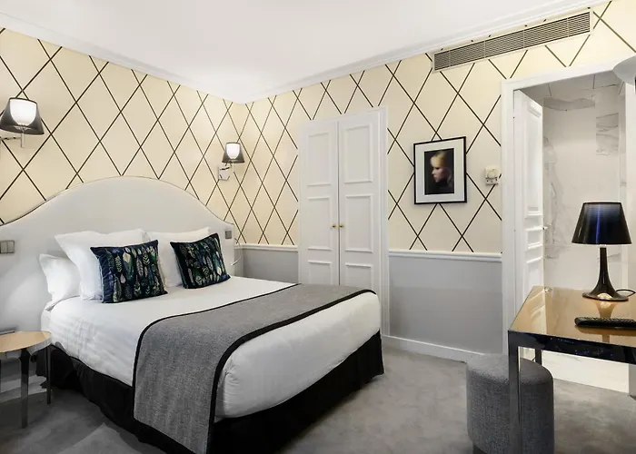 Le Royal Rive Gauche Hotell 3*