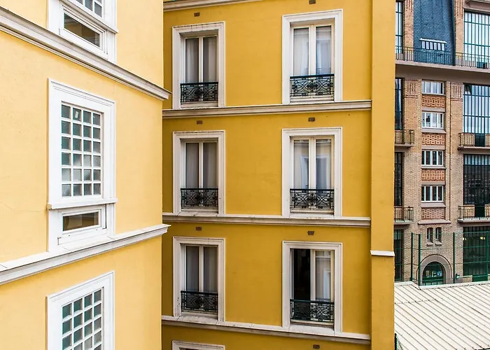 Hotel Le Royal Rive Gauche 3*