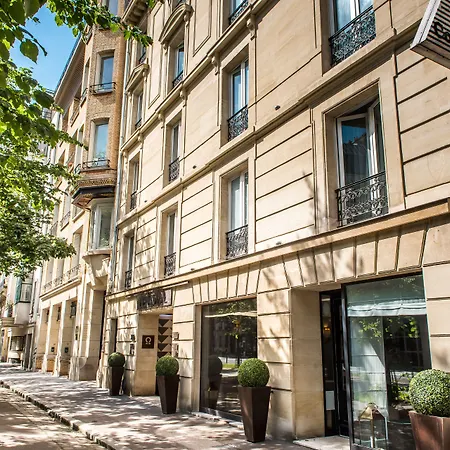 Hotel Le Royal Rive Gauche 3*